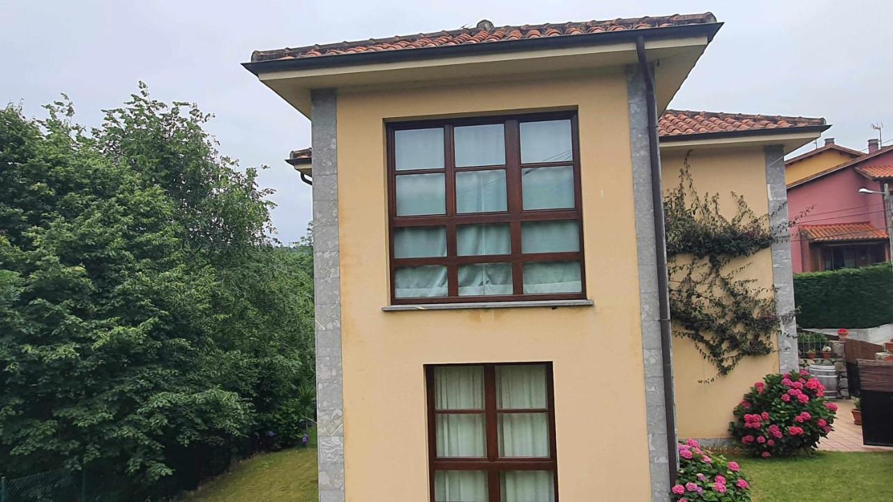 Vivienda Vacacional Villa Maruja Andrín Exteriér fotografie